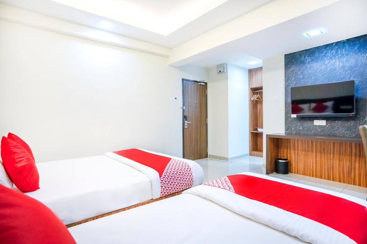 Hope Hotel Джохор Бахру Екстериор снимка