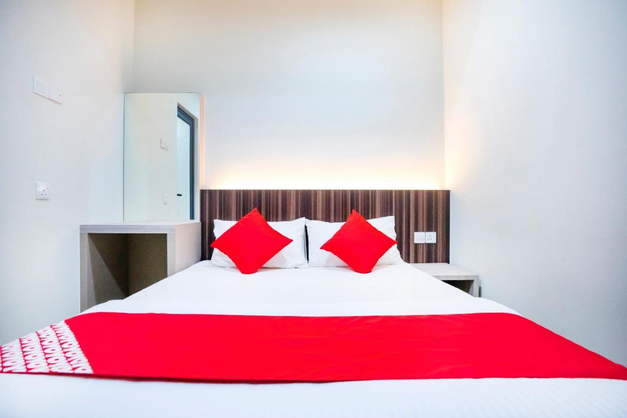 Hope Hotel Джохор Бахру Екстериор снимка