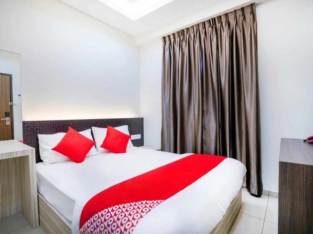 Hope Hotel Джохор Бахру Екстериор снимка