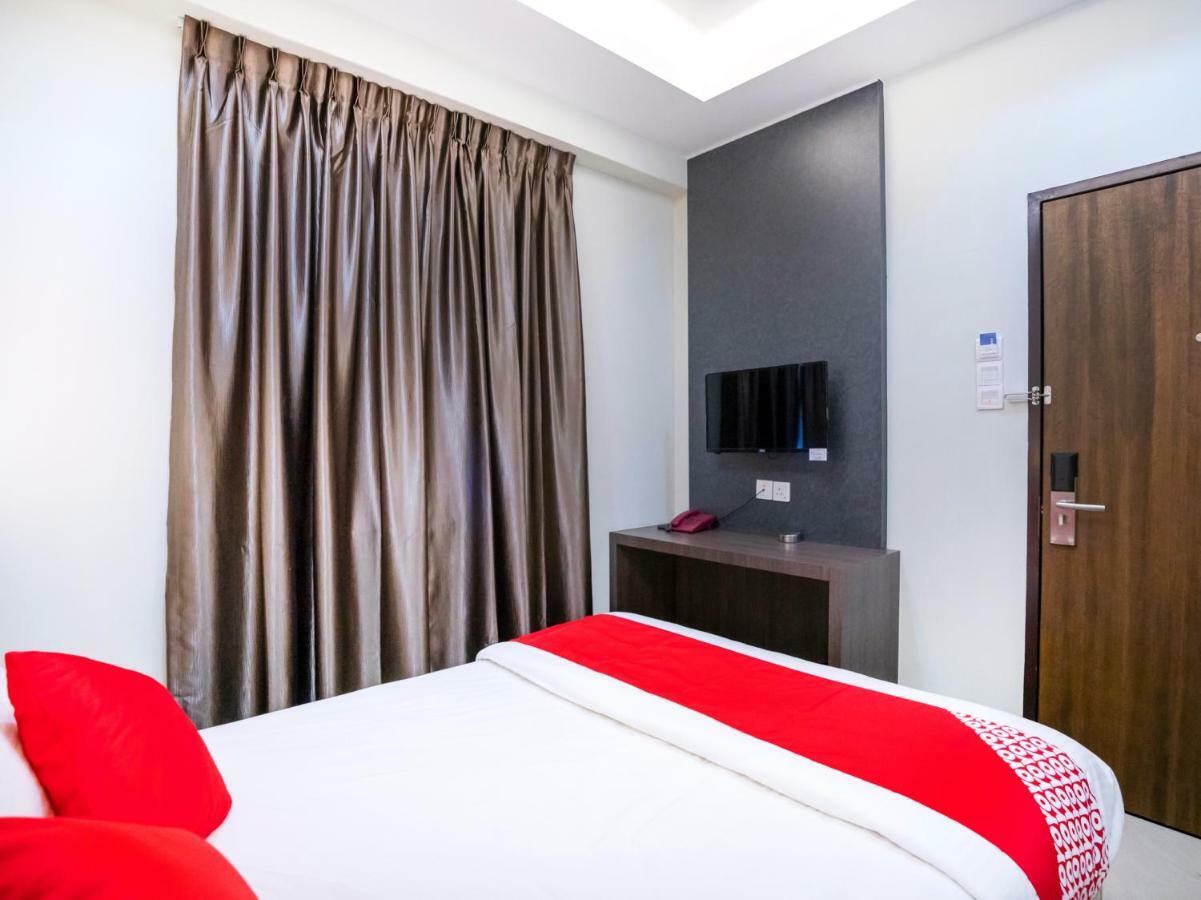 Hope Hotel Джохор Бахру Екстериор снимка