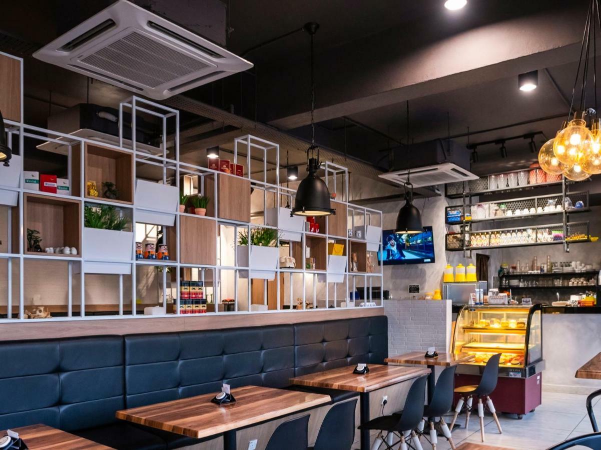 Hope Hotel Джохор Бахру Екстериор снимка
