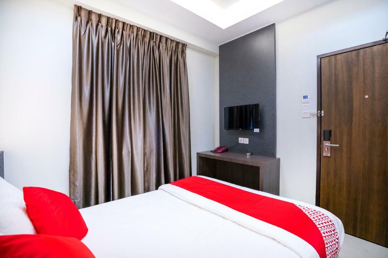 Hope Hotel Джохор Бахру Екстериор снимка