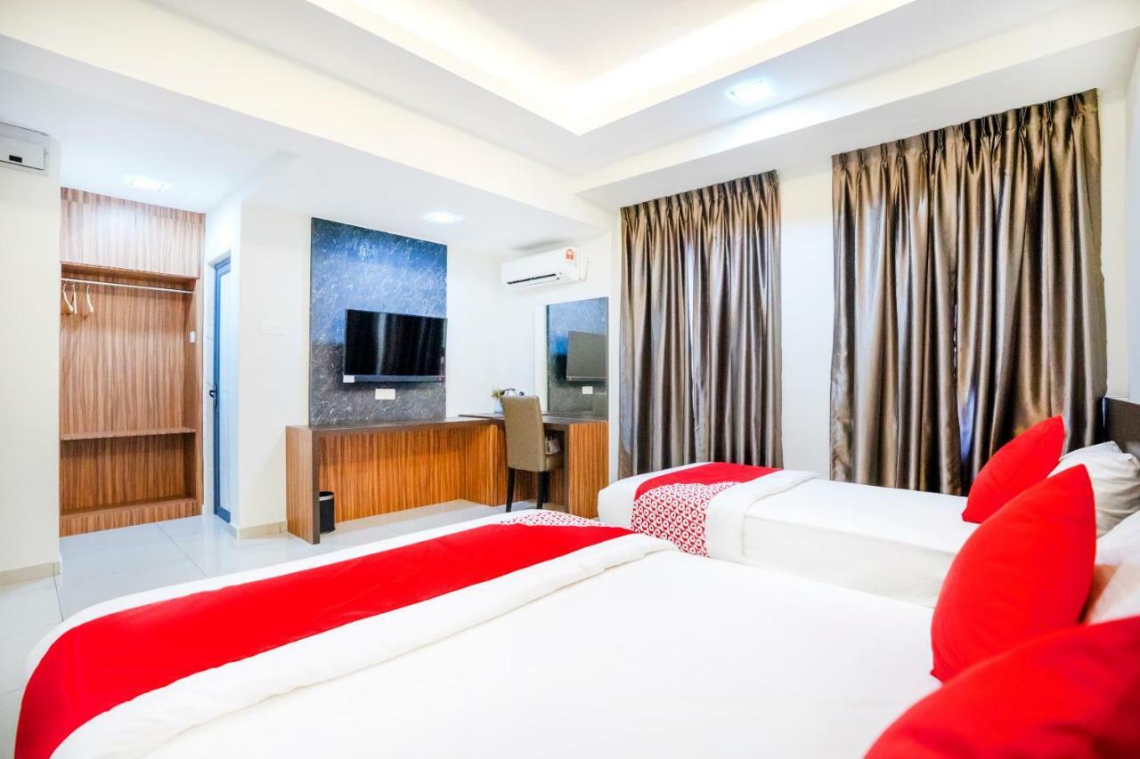 Hope Hotel Джохор Бахру Екстериор снимка